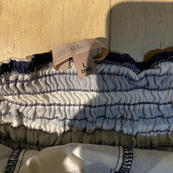 Forever 21 Strapless Stripped Top - Picture 2 of 2